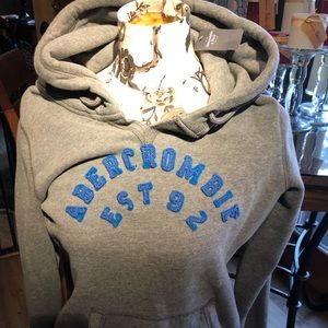 Women’s Abercrombie Hoody -NWT